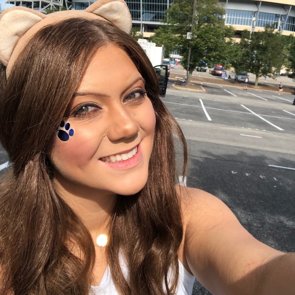 Meet your Posher, Hannah